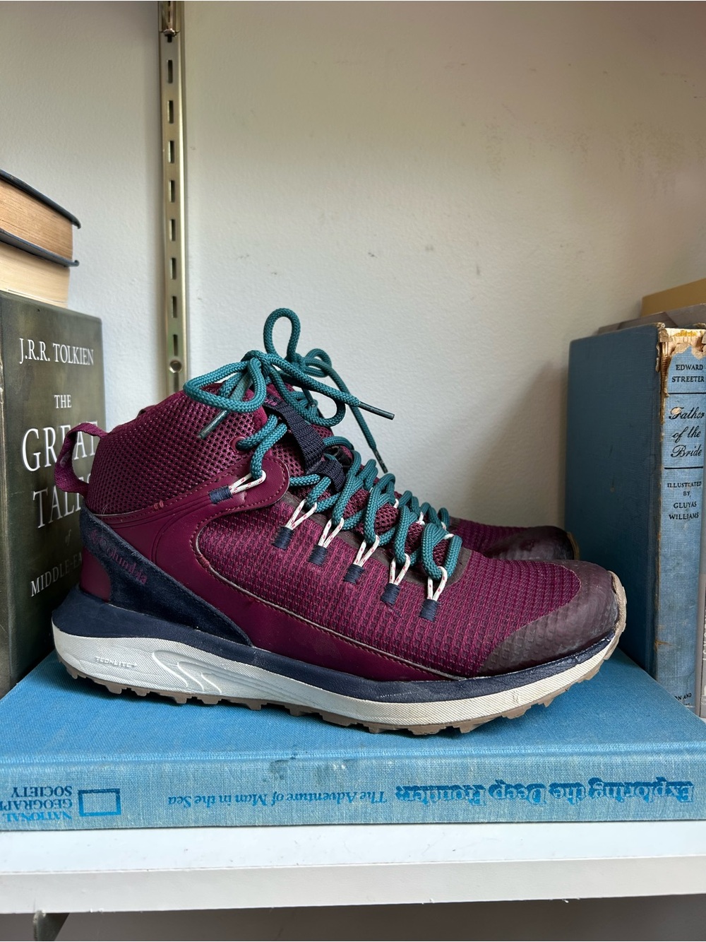 Columbia Burgundy Hiking Sneaker with Teal Laces